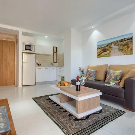 Apart Otel Y4f Cute Flat! Next To The Beach,pool View, Lasamericas Playa de las Américas