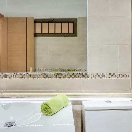 Y4f Cute Flat! Next To The Beach,pool View, Lasamericas Playa de las Americas (Tenerife)